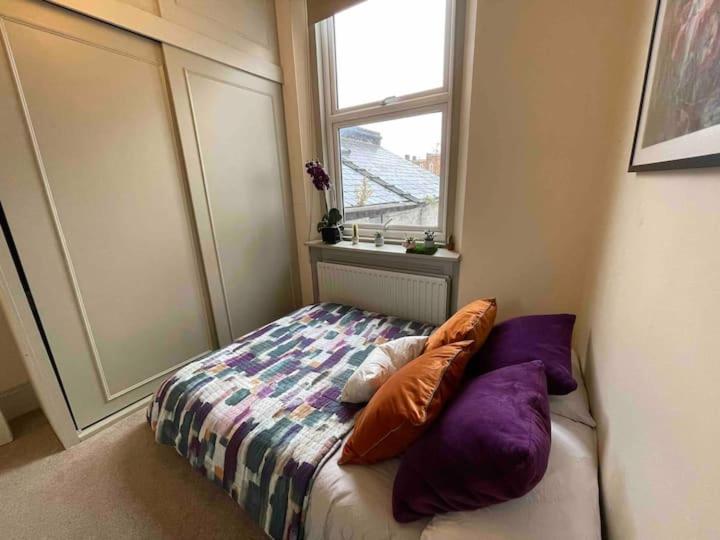 Spacious & Stylish 1-bed Flat In Primrose Hill Londres